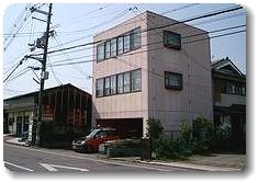 塗装工事前のビル全景